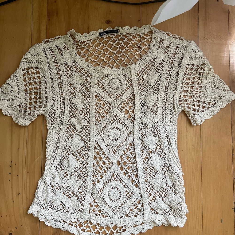 Zara crochet top